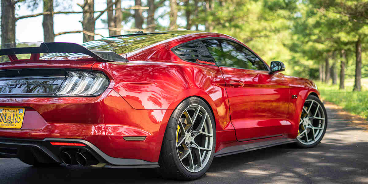 can you have different brand tires on your car